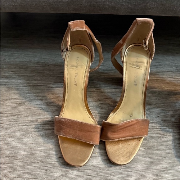Ivanka Trump Shoes - Ivanka Trump Dusty Pink Velvet Chunky Heels